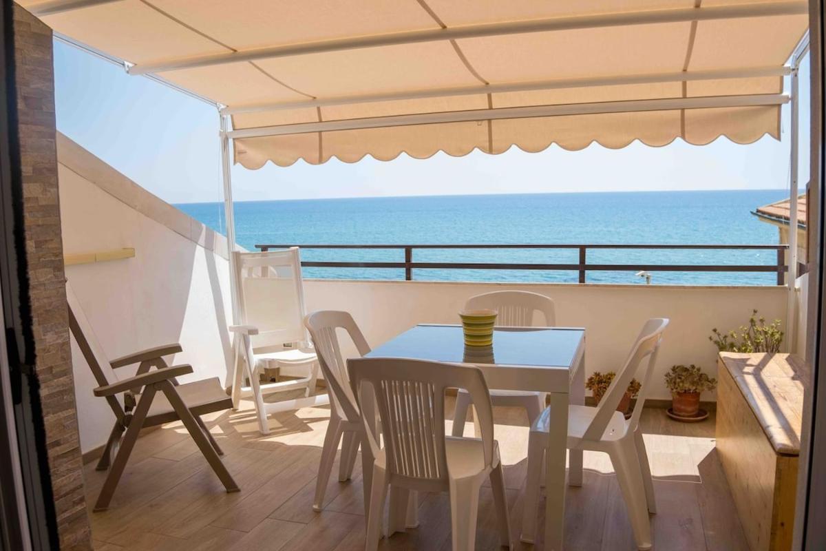 Holiday home Terrazza Finemente Ristrutturata Di Fronte Al Mare *